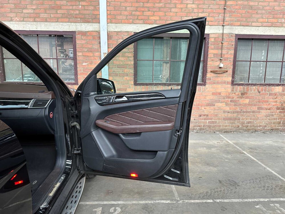 Mercedes-Benz ML350 AMG Edition 1 3.5 V6 306PS 2012 M-Klasse, 31-ZHN-7