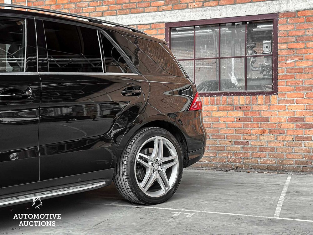 Mercedes-Benz ML350 AMG Edition 1 3.5 V6 306PS 2012 M-Klasse, 31-ZHN-7