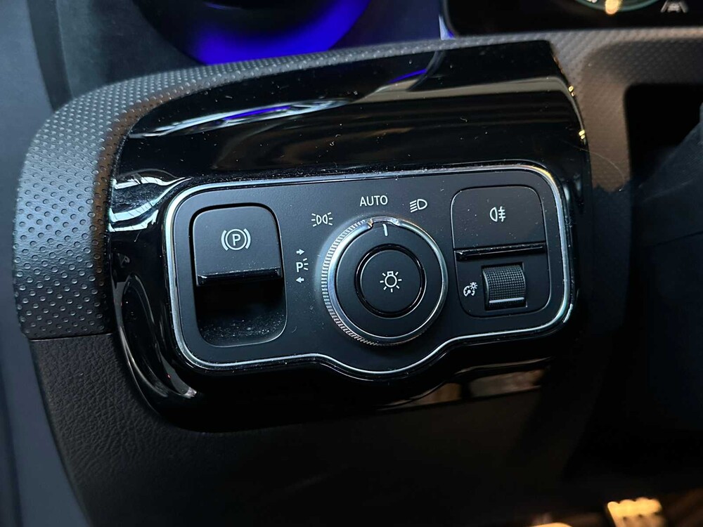 Mercedes-Benz CLA200 AMG Premium Plus 163PS 2020 CLA Klasse, P-053-JS