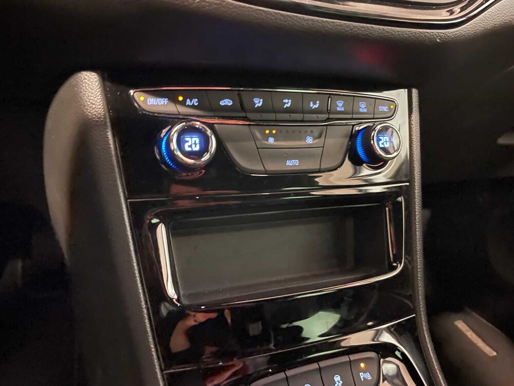 Opel Astra Sports Tourer 1.2 Edition 2020 110PS 2021 (Original-NL), L-645-XT