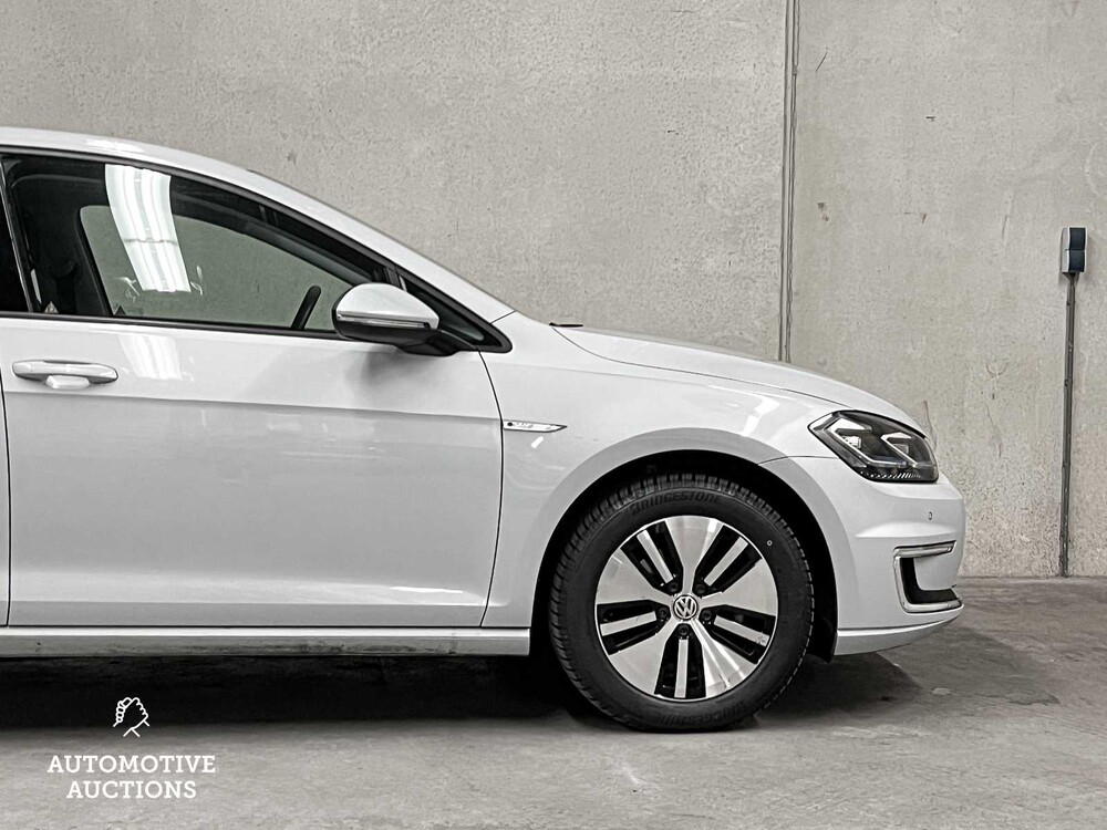 Volkswagen e-Golf 136PS 2019 (Original-NL + 1. Besitzer), XF-656-H