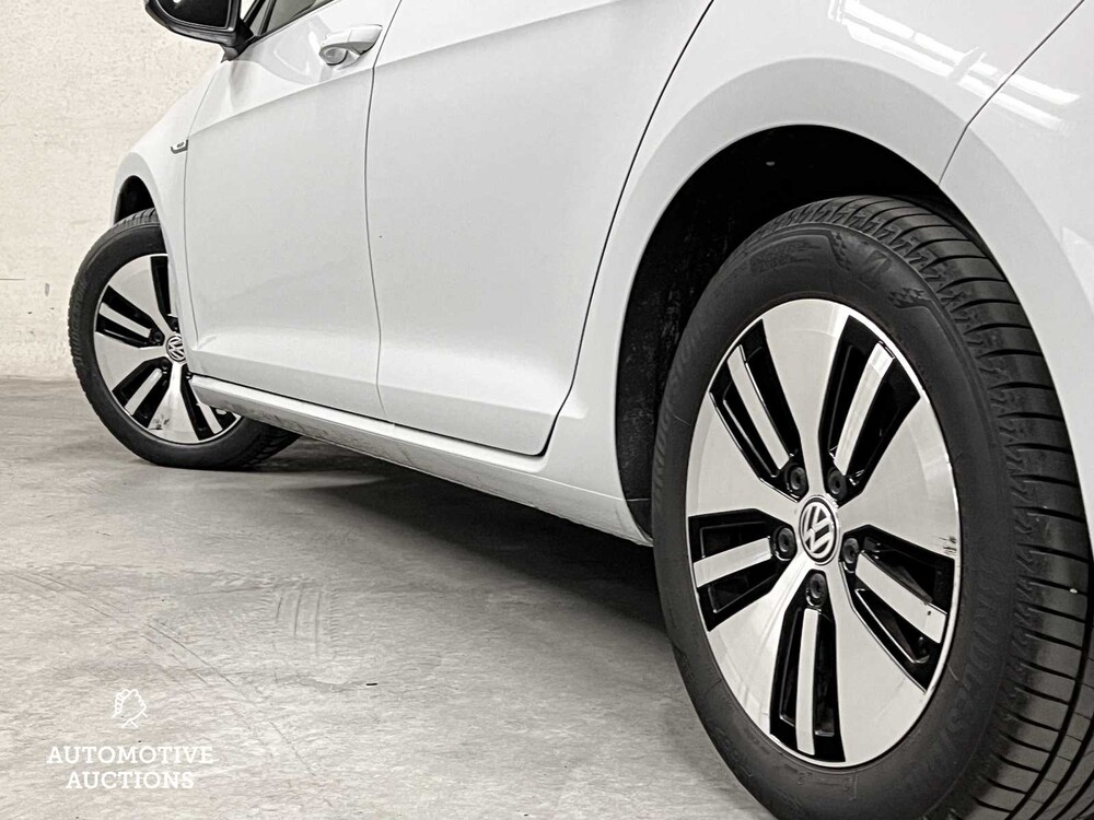 Volkswagen e-Golf 136PS 2019 (Original-NL + 1. Besitzer), XF-656-H