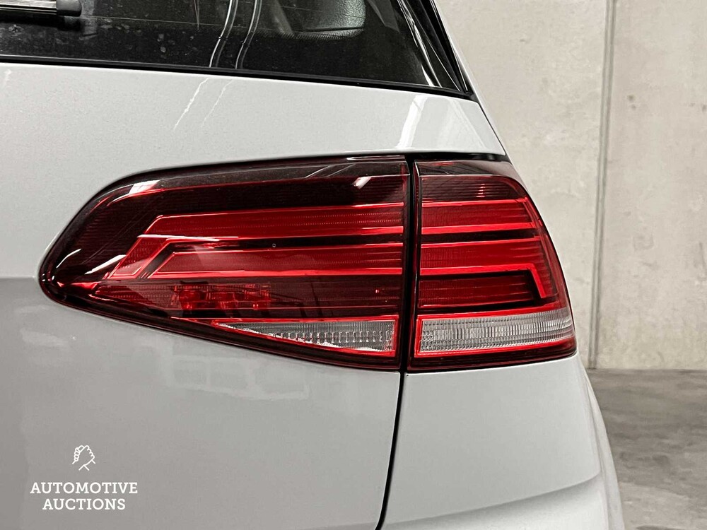 Volkswagen e-Golf 136PS 2019 (Original-NL + 1. Besitzer), XF-656-H