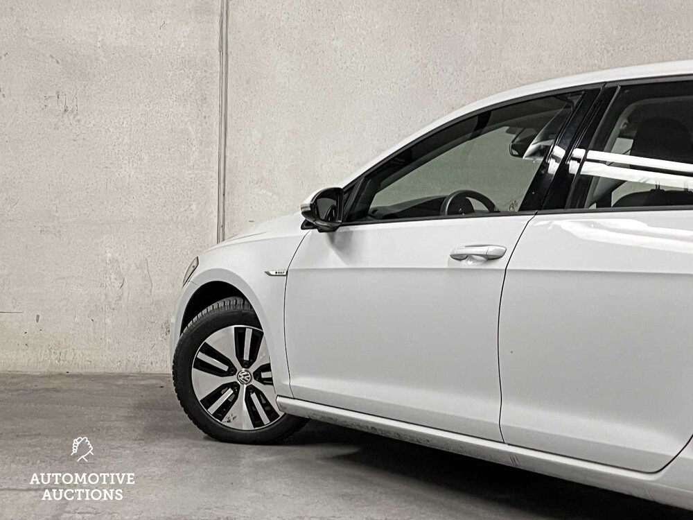 Volkswagen e-Golf 136PS 2019 (Original-NL + 1. Besitzer), XF-656-H