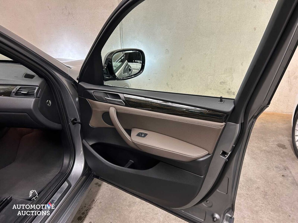 BMW X3 xDrive28i High Executive M-Sport 245PS 2014 (ORIGINAL-GB), 3-TKL-82