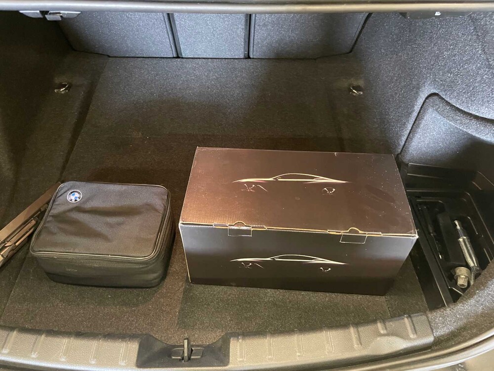 BMW 320i EfficientDynamics Edition Executive 170PS 2013 3er (Original-NL), 1-SKL-22