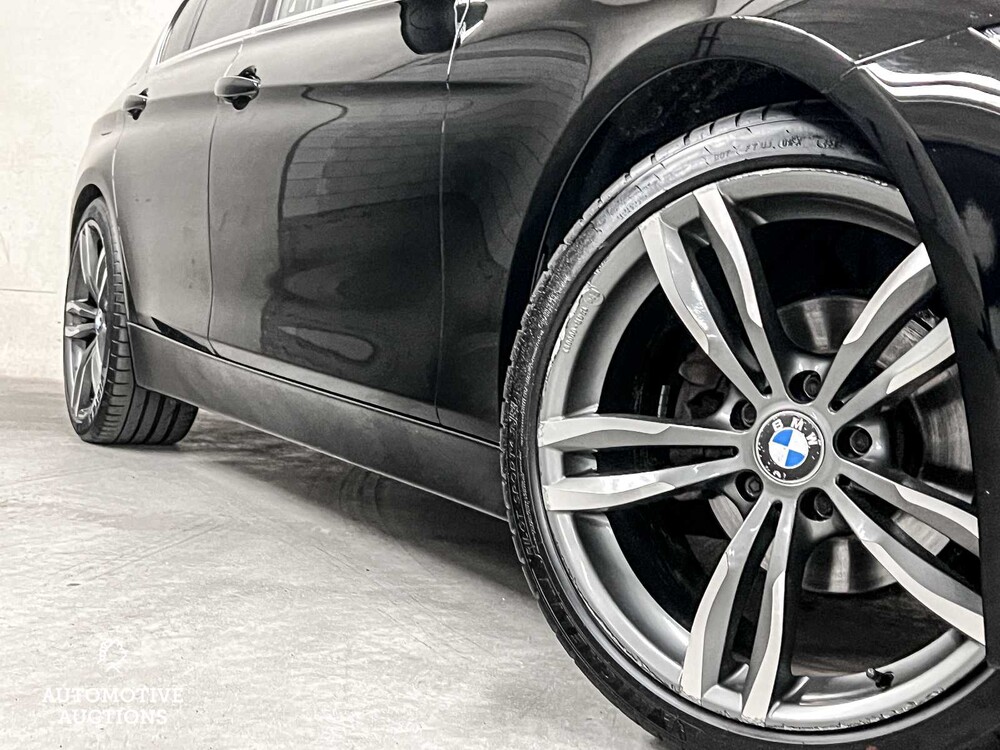 BMW 320i EfficientDynamics Edition Executive 170PS 2013 3er (Original-NL), 1-SKL-22