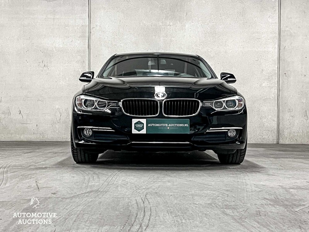 BMW 320i EfficientDynamics Edition Executive 170PS 2013 3er (Original-NL), 1-SKL-22
