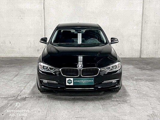 BMW 320i EfficientDynamics Edition Executive 170hp 2013 3-Series (Original-NL), 1-SKL-22