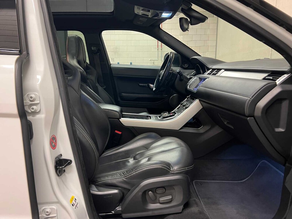 Land Rover Range Rover Evoque 2.0 Si 4WD Prestige 241hp 2012 (ORIGINAL-UK), 97-XFT-1