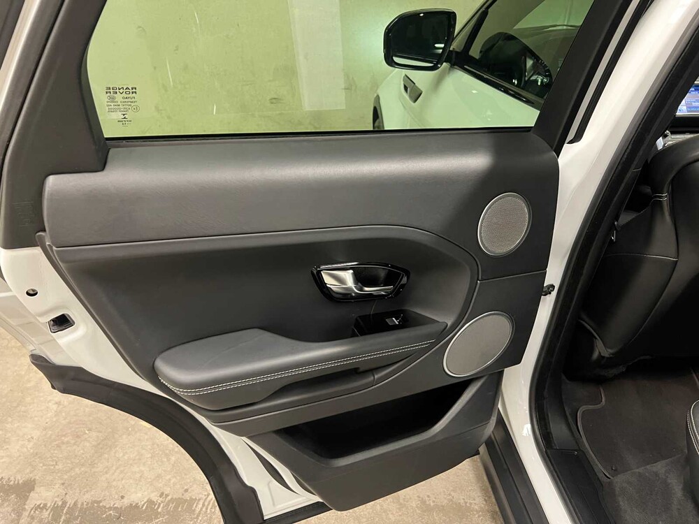 Land Rover Range Rover Evoque 2.0 Si 4WD Prestige 241hp 2012 (ORIGINAL-UK), 97-XFT-1