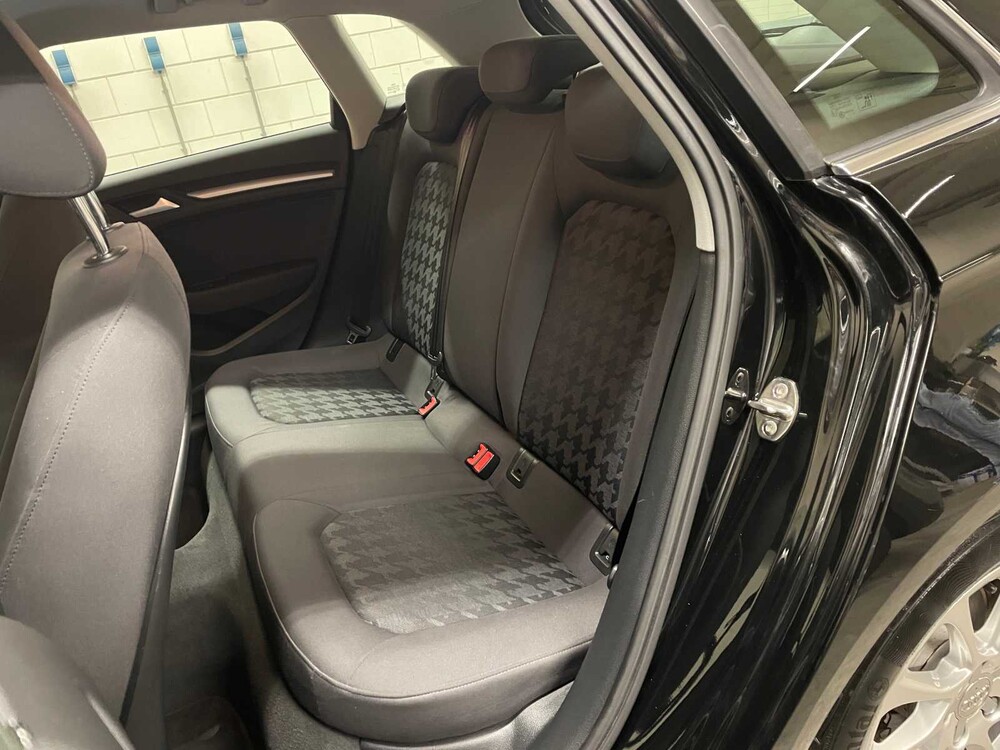 Audi A3 Sportback 1.4 TFSI S-Tronic CoD Attraction Pro Line 150PS 2015 ORIG-GB, 2-ZRG-24