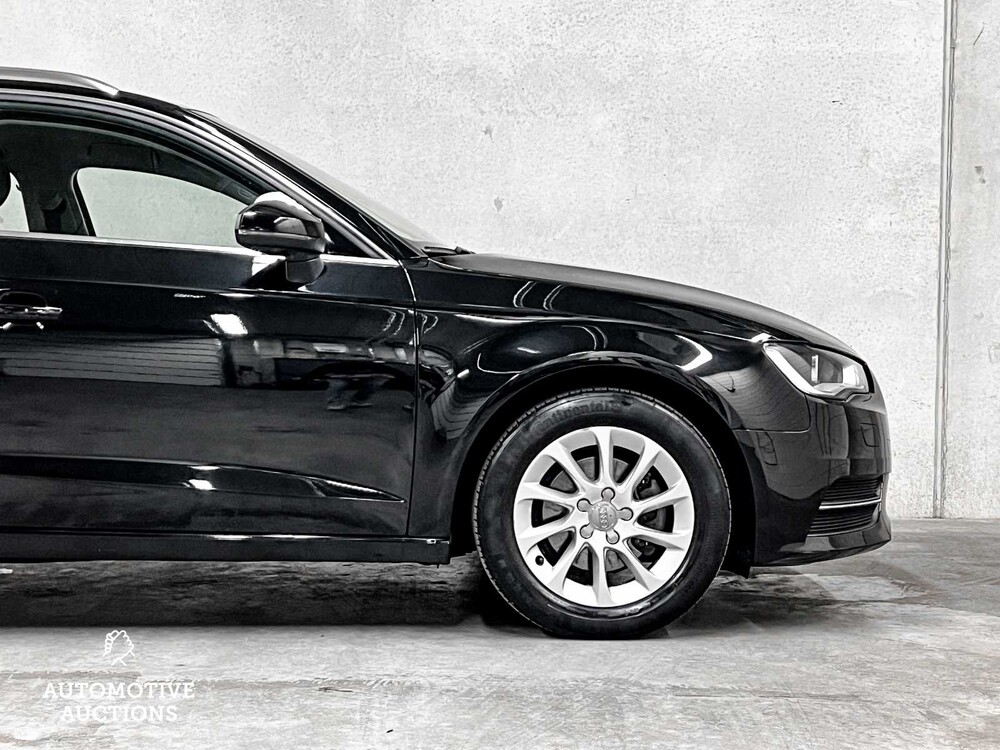 Audi A3 Sportback 1.4 TFSI S-Tronic CoD Attraction Pro Line 150PS 2015 ORIG-GB, 2-ZRG-24