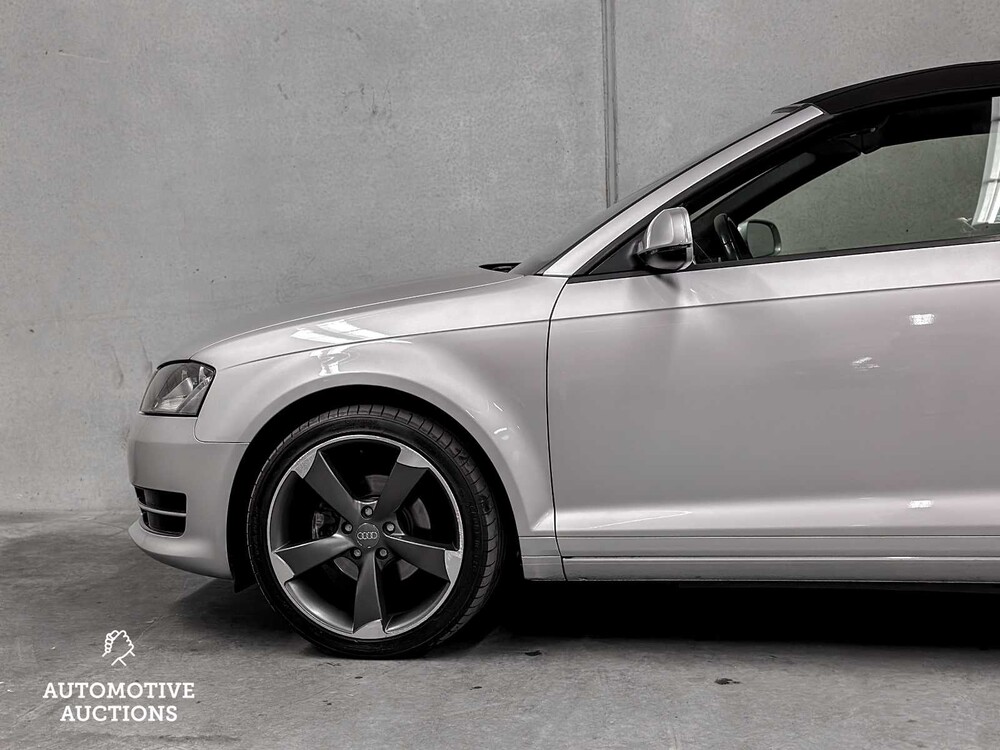 Audi A3 Cabriolet 1.2 TFSI Attraction Pro Line 105hp 2010 (ORIGINAL-UK), 