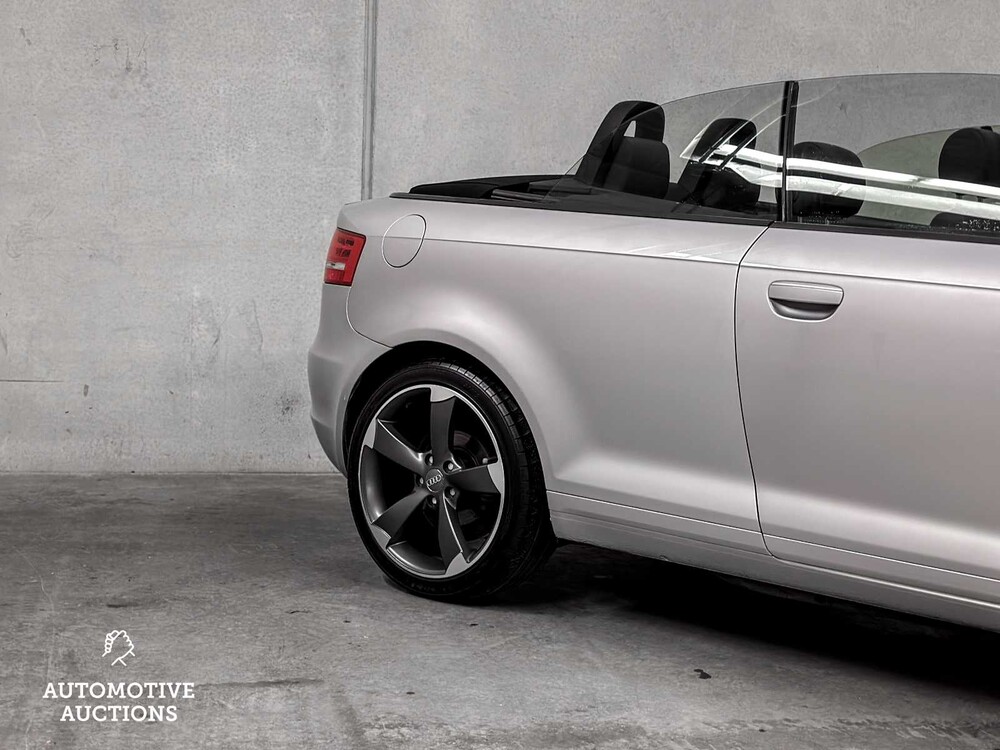 Audi A3 Cabriolet 1.2 TFSI Attraction Pro Line 105hp 2010 (ORIGINAL-UK), 