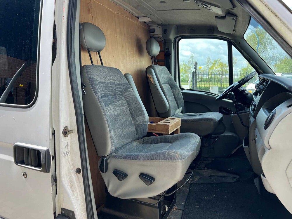 Renault Master T28 1.9dCi L1H1 82hp 2005, 52-BT-HP -Youngtimer