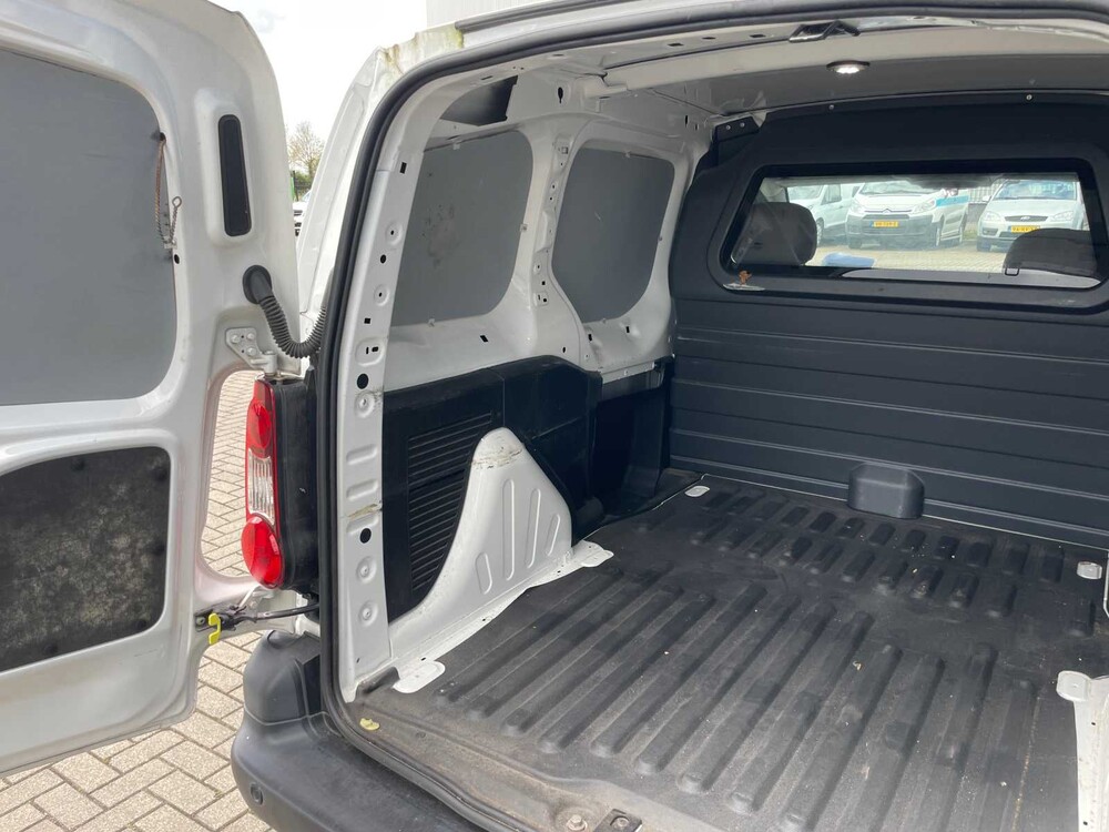 Peugeot Partner 122 1.6 HDi L1 XR 90PS 2016 (Original-NL) Nutzfahrzeug, V-779-BJ