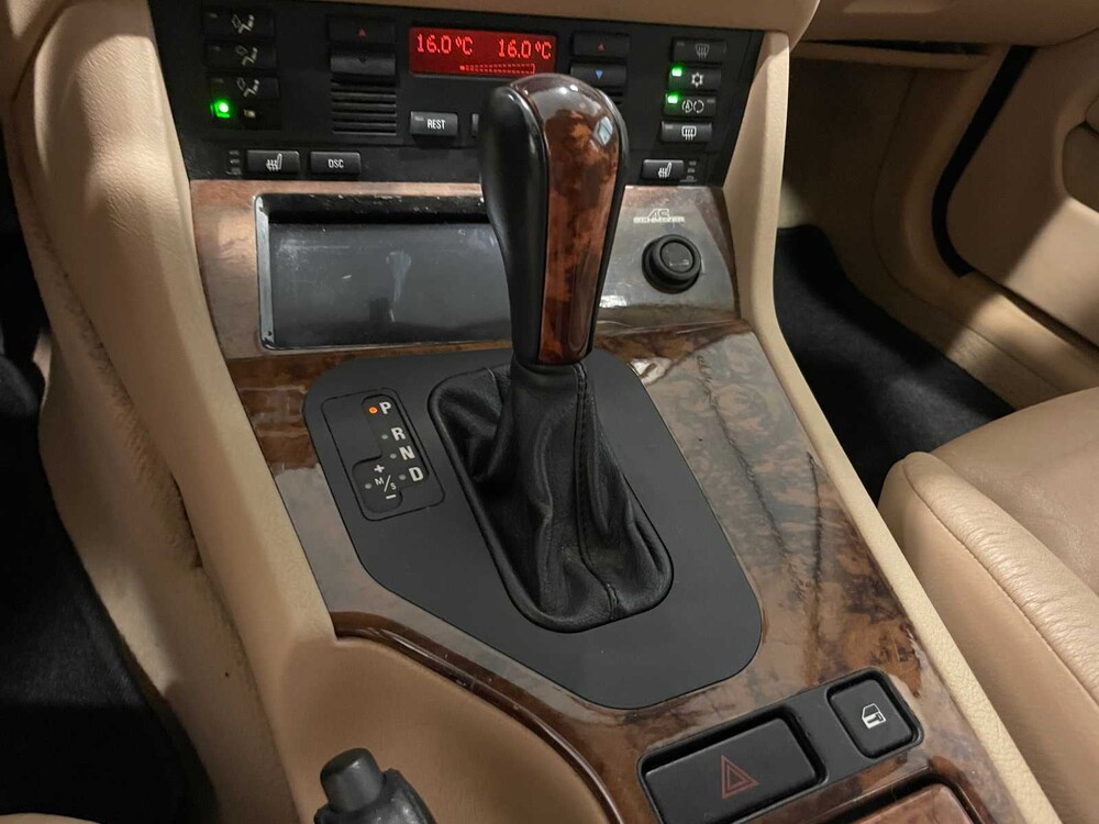 BMW 540i Touring 4.4 V8 High Executive 286PS 1999er 5er (Original-NL), ZB-FH-04