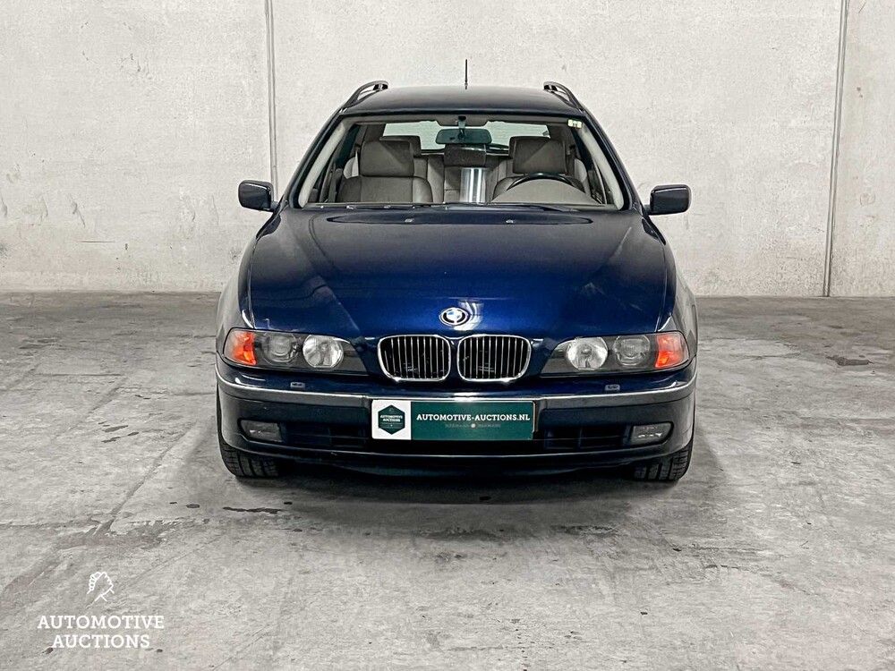 BMW 540i Touring 4.4 V8 High Executive 286PS 1999er 5er (Original-NL), ZB-FH-04