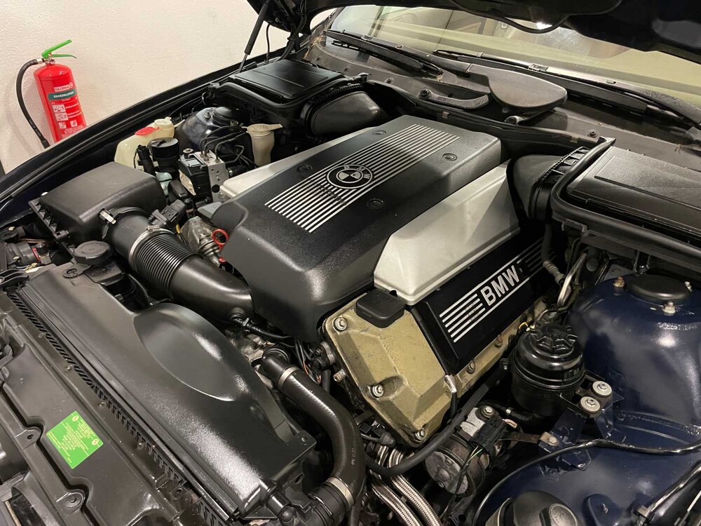 BMW 540i Touring 4.4 V8 High Executive 286PS 1999er 5er (Original-NL), ZB-FH-04