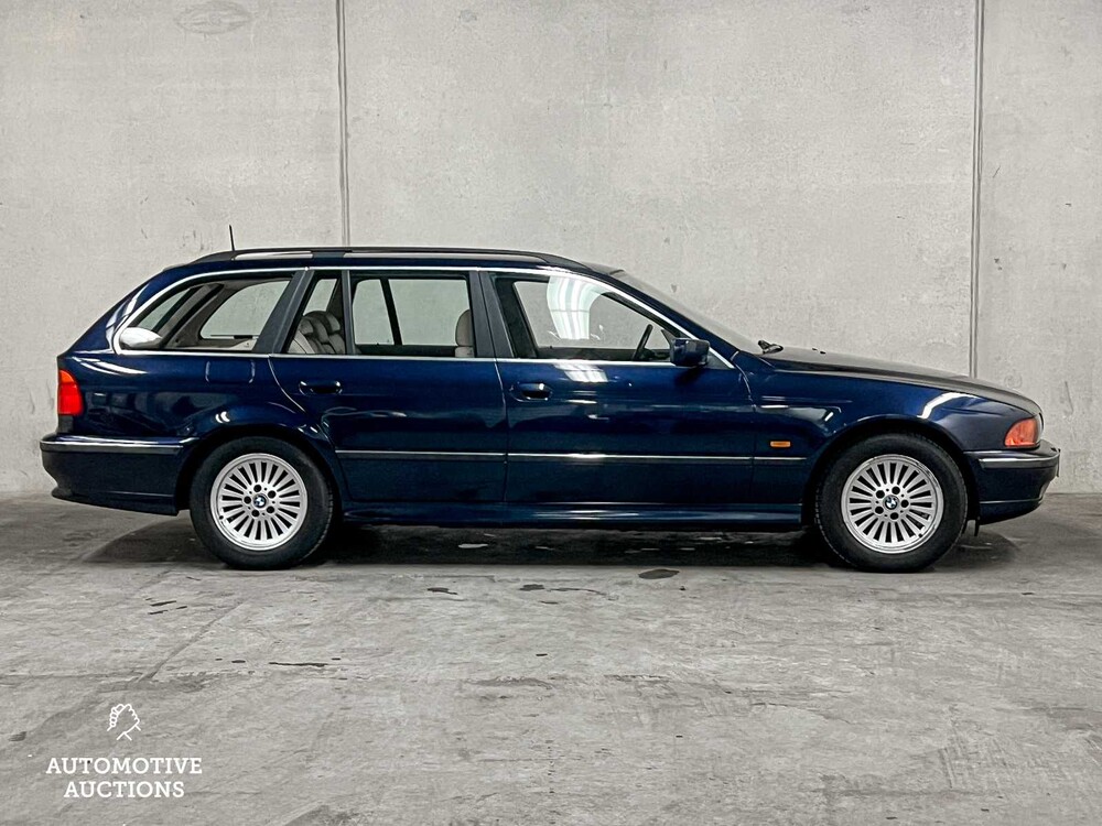 BMW 540i Touring 4.4 V8 High Executive 286PS 1999er 5er (Original-NL), ZB-FH-04