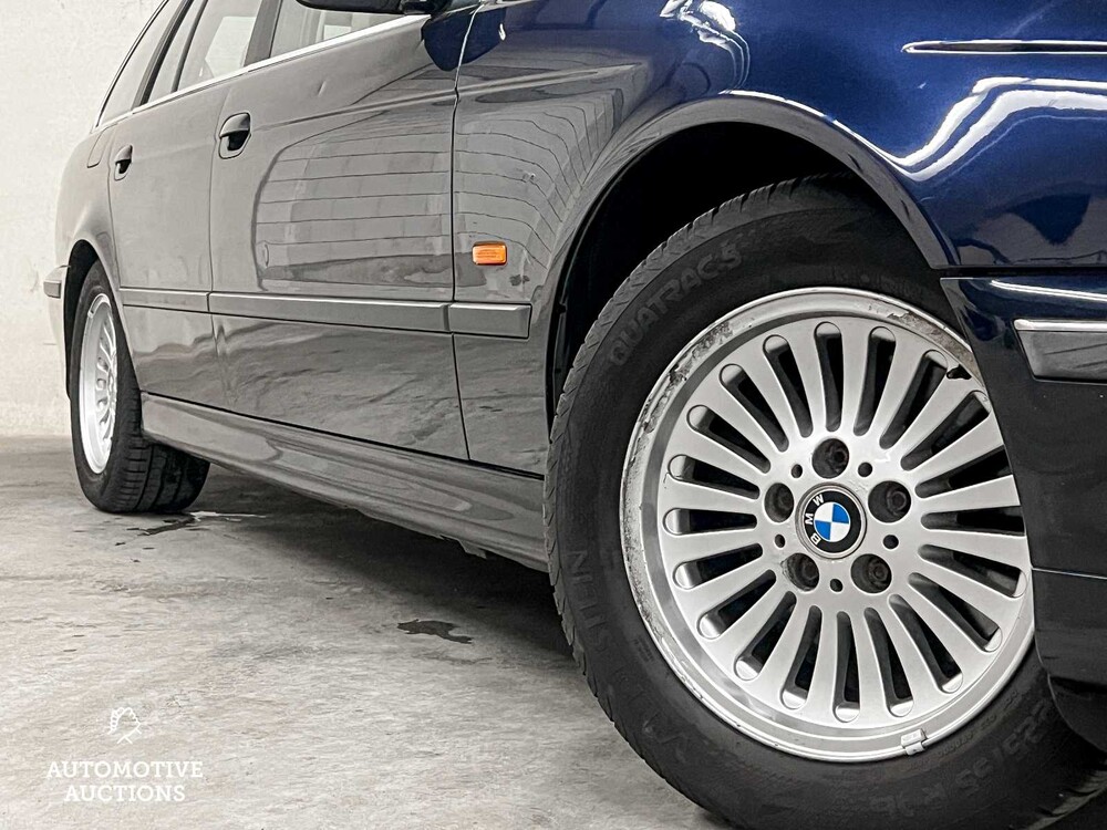 BMW 540i Touring 4.4 V8 High Executive 286PS 1999er 5er (Original-NL), ZB-FH-04
