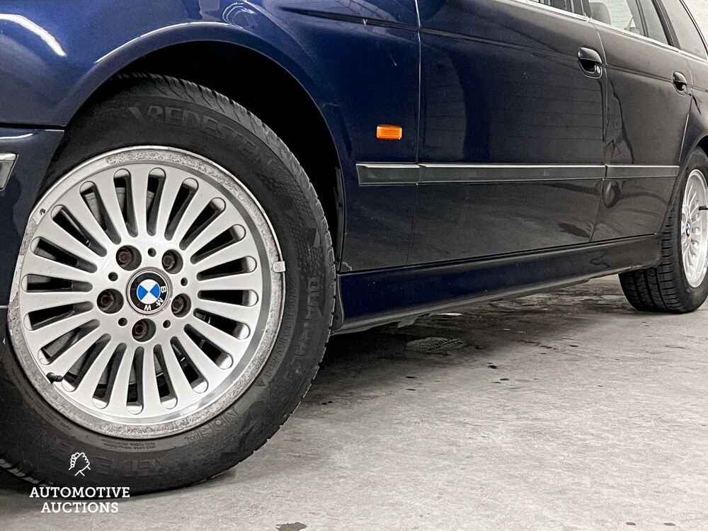 BMW 540i Touring 4.4 V8 High Executive 286PS 1999er 5er (Original-NL), ZB-FH-04