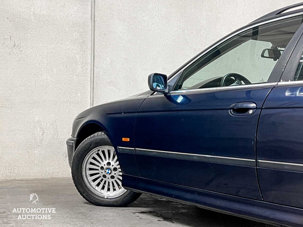 BMW 540i Touring 4.4 V8 High Executive 286PS 1999er 5er (Original-NL), ZB-FH-04