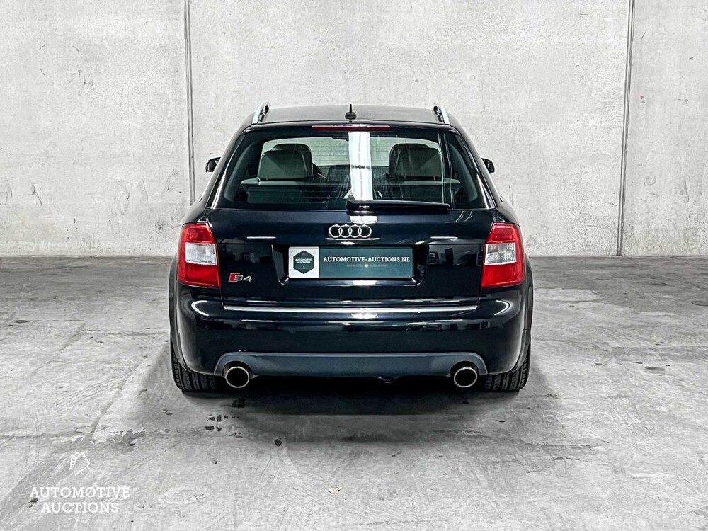 Audi S4 Avant 4.2 V8 Quattro Exclusive 344hp 2003, 26-RD-BV YOUNGTIMER