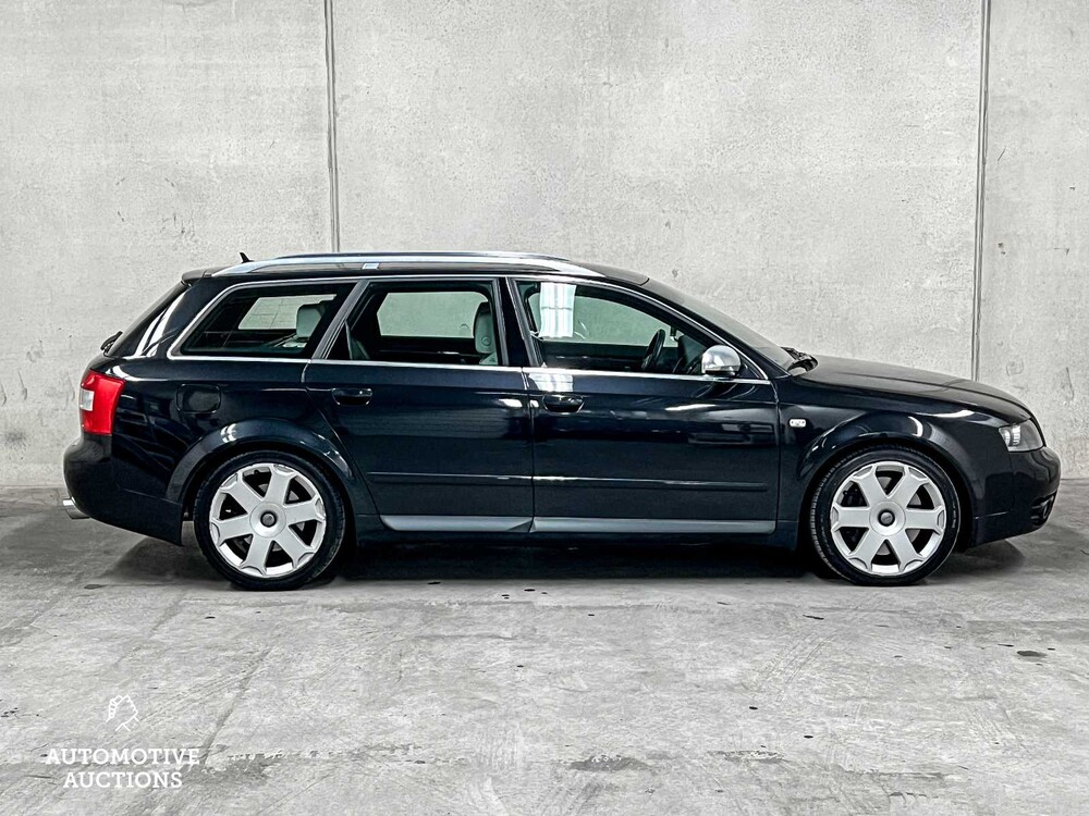 Audi S4 Avant 4.2 V8 Quattro Exclusive 344hp 2003, 26-RD-BV YOUNGTIMER