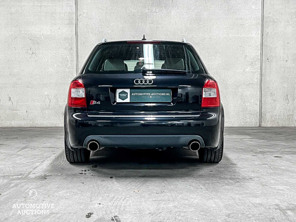 Audi S4 Avant 4.2 V8 Quattro Exclusive 344hp 2003, 26-RD-BV YOUNGTIMER