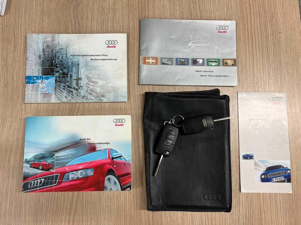 Audi S4 Avant 4.2 V8 Quattro Exclusive 344hp 2003, 26-RD-BV YOUNGTIMER