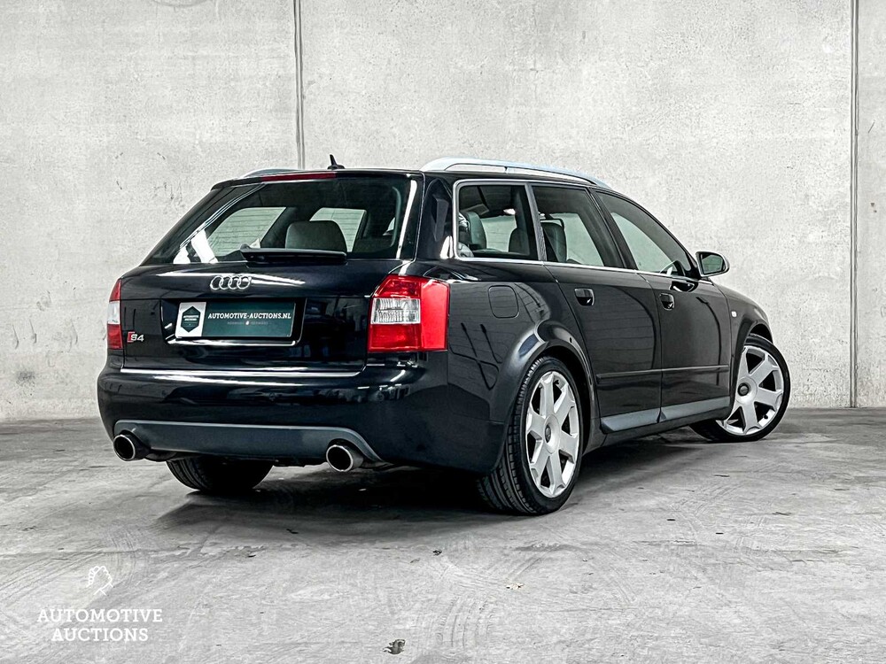 Audi S4 Avant 4.2 V8 Quattro Exclusive 344hp 2003, 26-RD-BV YOUNGTIMER