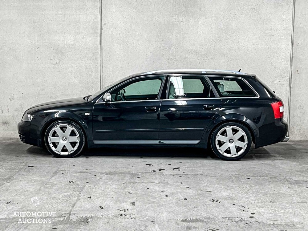 Audi S4 Avant 4.2 V8 Quattro Exclusive 344hp 2003, 26-RD-BV YOUNGTIMER