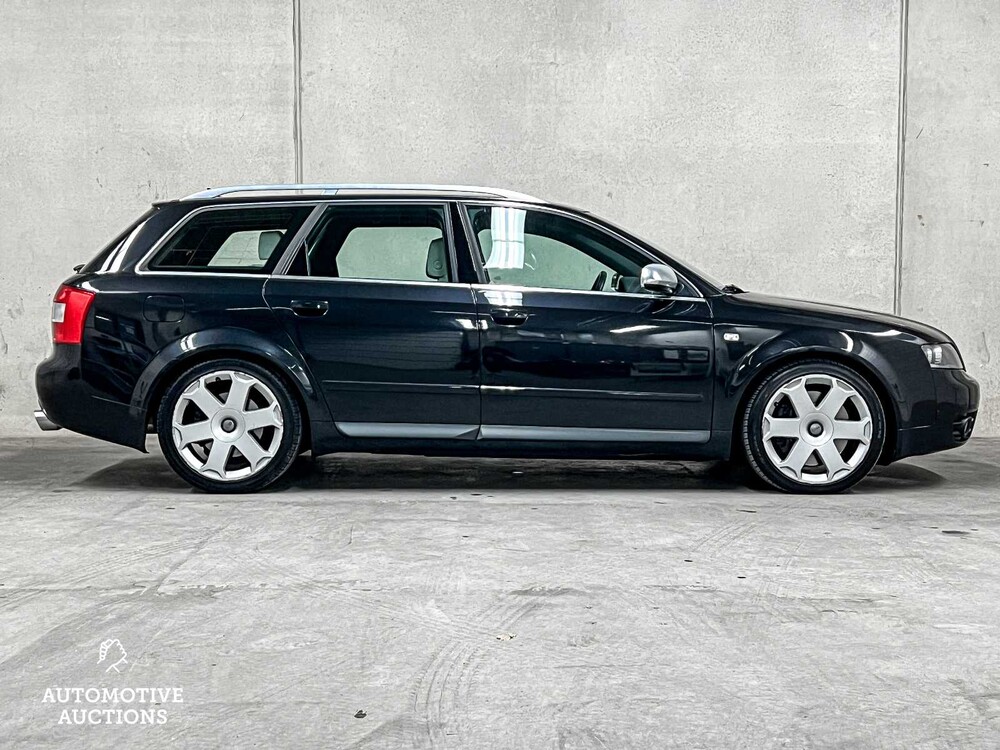 Audi S4 Avant 4.2 V8 Quattro Exclusive 344hp 2003, 26-RD-BV YOUNGTIMER