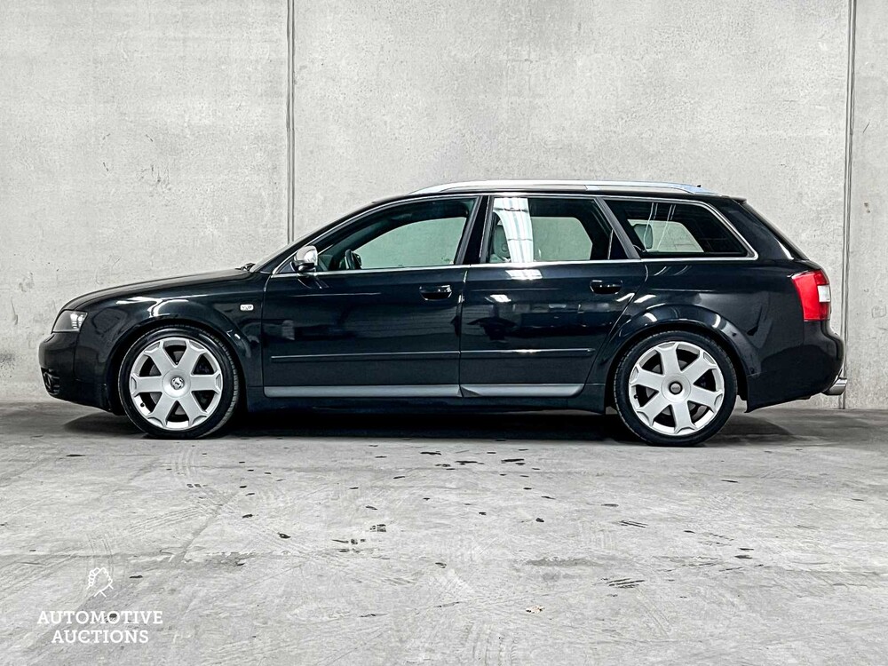 Audi S4 Avant 4.2 V8 Quattro Exclusive 344hp 2003, 26-RD-BV YOUNGTIMER