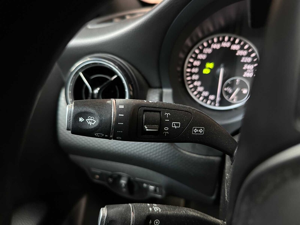 Mercedes-Benz A250 Ambition 211pk 2013 A-klasse, JT-846-T