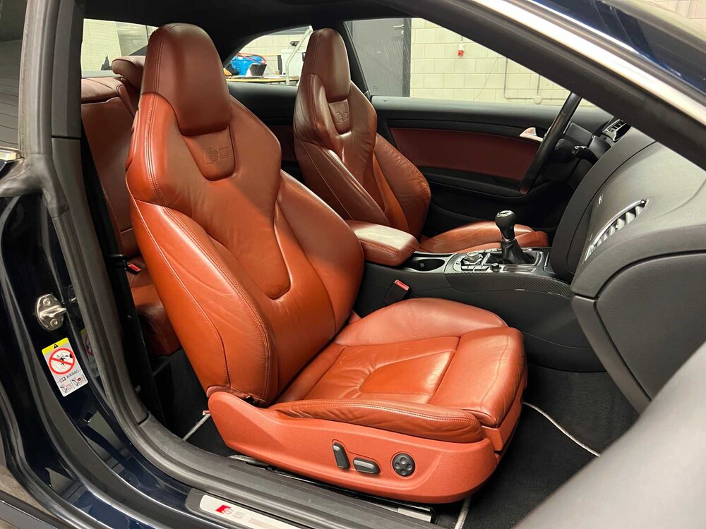 Audi S5 Coupé 4.2 FSI V8 Quattro Pro Line 354pk 2007 (Origineel-NL), 95-XP-JG -Youngtimer-