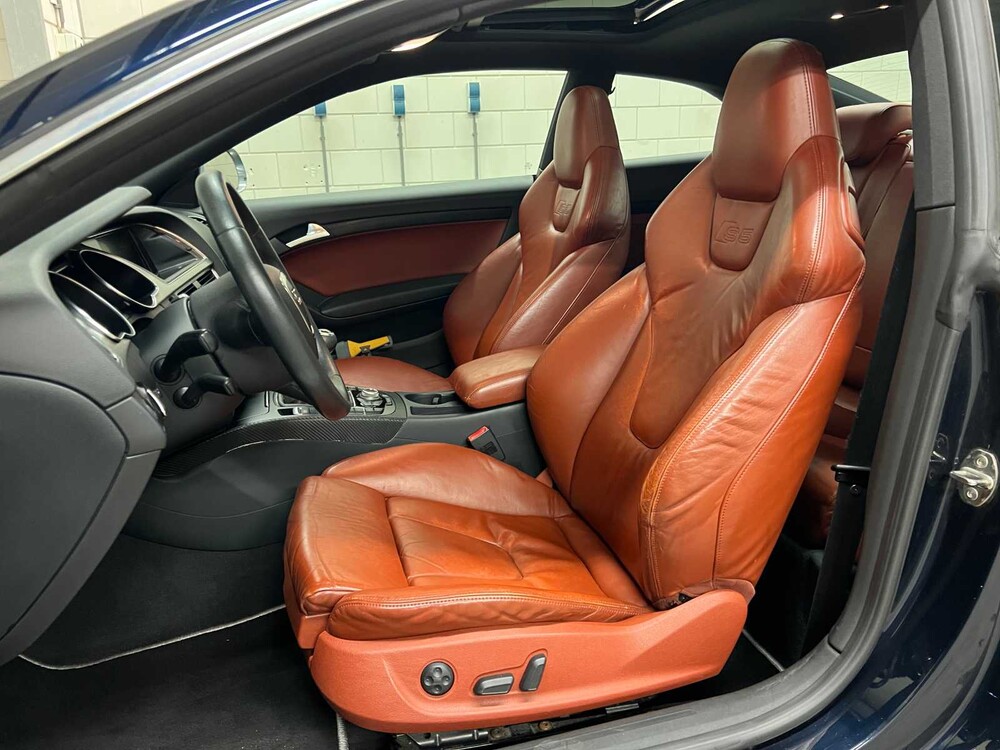 Audi S5 Coupé 4.2 FSI V8 Quattro Pro Line 354pk 2007 (Origineel-NL), 95-XP-JG -Youngtimer-