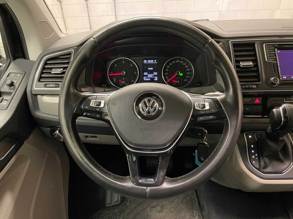 Volkswagen Transporter 2.0 Bi-TDI DSG Highline Dubbele Cabine 204pk 2018 (Origineel-NL), V-717-KN