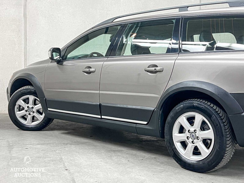 Volvo XC70 2.4 D5 Momentum 185hp 2008 (Original-NL & 2nd owner), 11-ZG-TG YOUNGTIMER