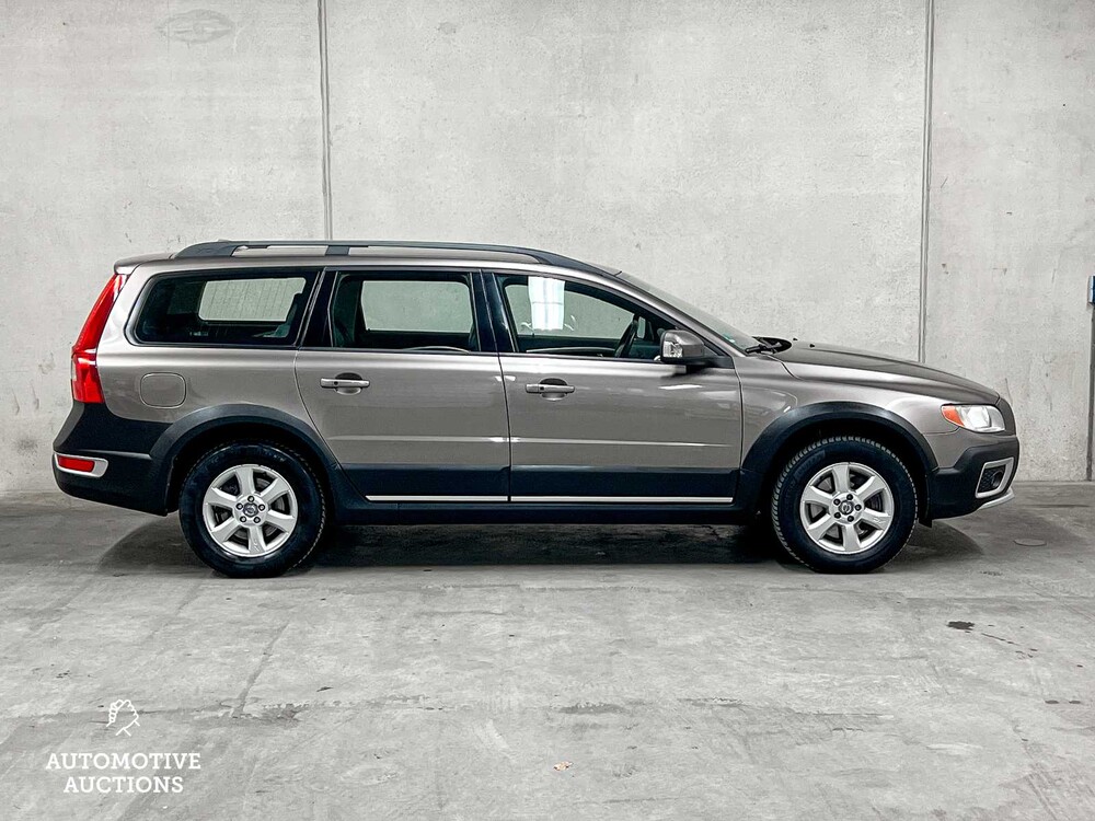 Volvo XC70 2.4 D5 Momentum 185hp 2008 (Original-NL & 2nd owner), 11-ZG-TG YOUNGTIMER