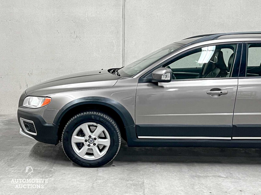 Volvo XC70 2.4 D5 Momentum 185hp 2008 (Original-NL & 2nd owner), 11-ZG-TG YOUNGTIMER