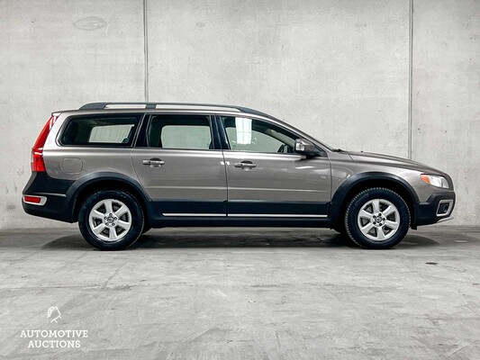 Volvo XC70 2.4 D5 Momentum 185hp 2008 (Original-NL & 2nd owner), 11-ZG-TG YOUNGTIMER