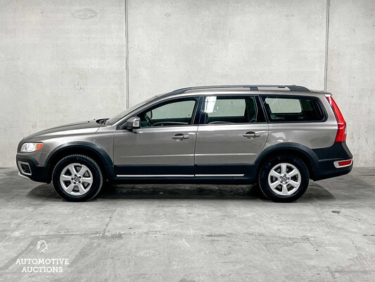 Volvo XC70 2.4 D5 Momentum 185hp 2008 (Original-NL & 2nd owner), 11-ZG-TG YOUNGTIMER