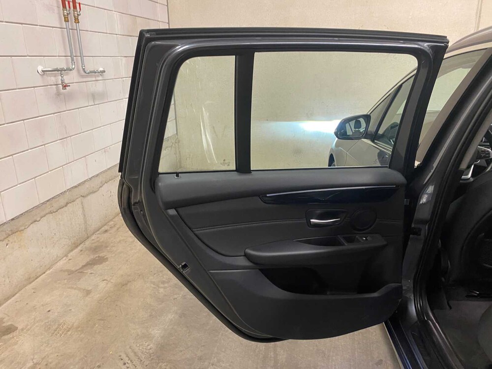 BMW 218d Gran Tourer Centennial Executive Sport Line 7p 2-serie -Automaat- 150pk 2016 (Origineel-NL), JV-404-X