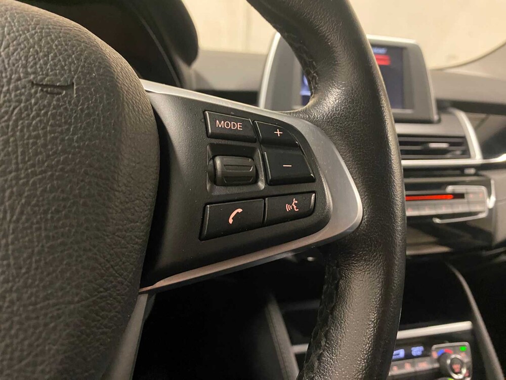 BMW 218d Gran Tourer Centennial Executive Sport Line 7p 2-serie -Automaat- 150pk 2016 (Origineel-NL), JV-404-X