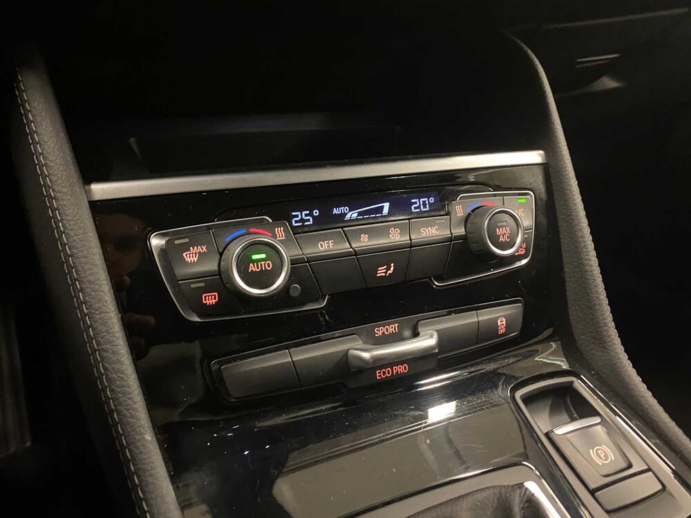 BMW 218d Gran Tourer Centennial Executive Sport Line 7p 2-serie -Automaat- 150pk 2016 (Origineel-NL), JV-404-X