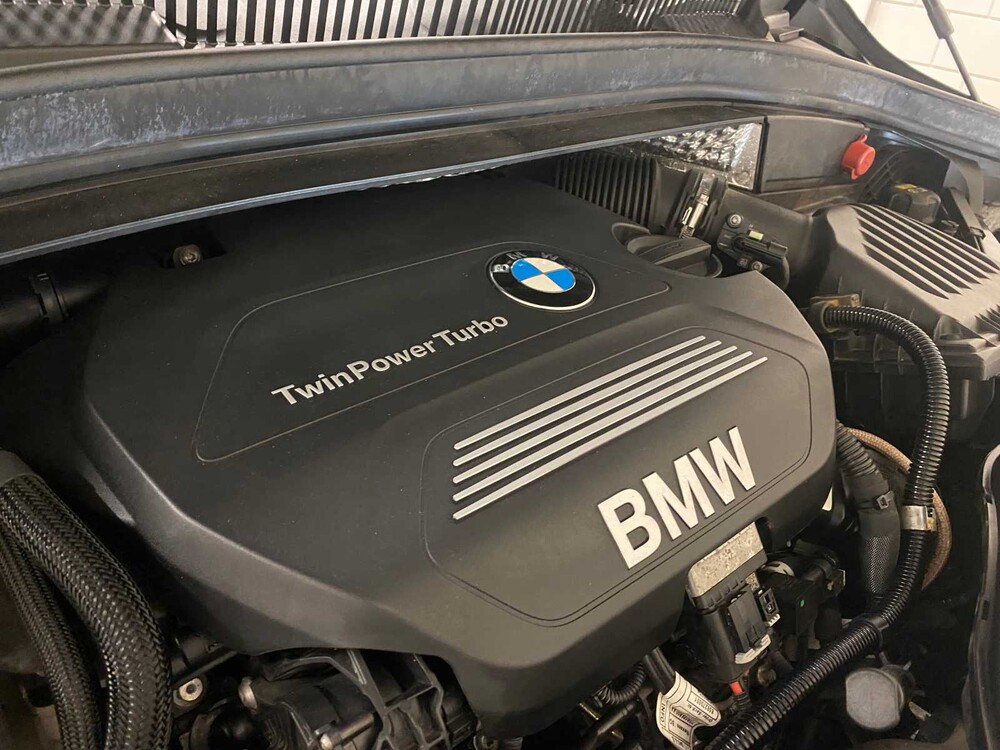 BMW 218d Gran Tourer Centennial Executive Sport Line 7p 2-serie -Automaat- 150pk 2016 (Origineel-NL), JV-404-X