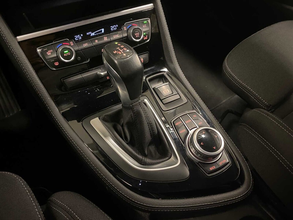 BMW 218d Gran Tourer Centennial Executive Sport Line 7p 2-serie -Automaat- 150pk 2016 (Origineel-NL), JV-404-X